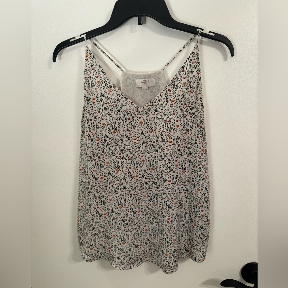 LOFT Dress Tank Top in Floral Pattern 🤍 🌹